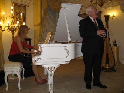 Vocal coaching and accompaniment Vocal coaching and accompaniment